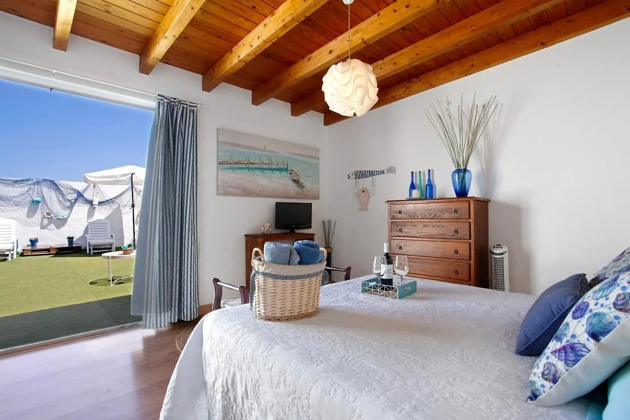 Vista Toston Daire Cotillo